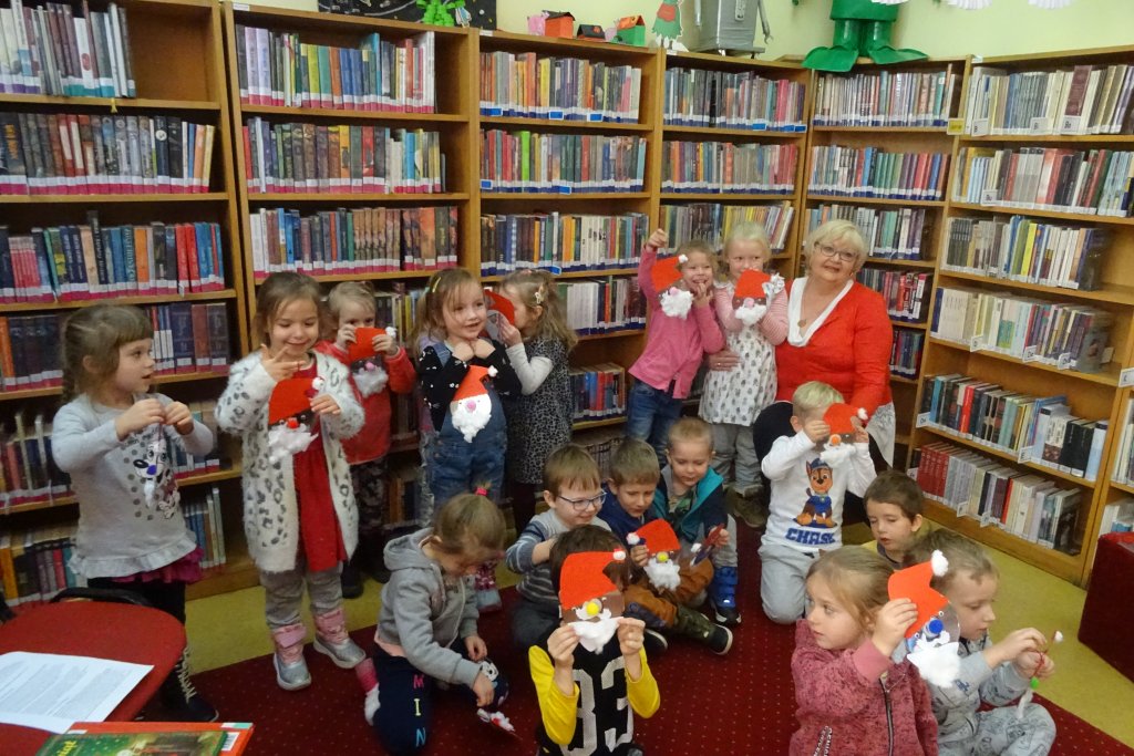 F3 – Przed zapaleniem choinki