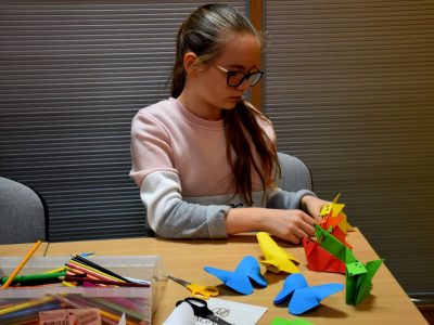 F4: Ciekawy pomysł na ferie – składanie origami