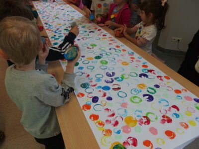 BDM: Kropka – mała inspiracja do wielkich działań – spotkanie Dyskusyjnego Klubu Książki „Fraszka”