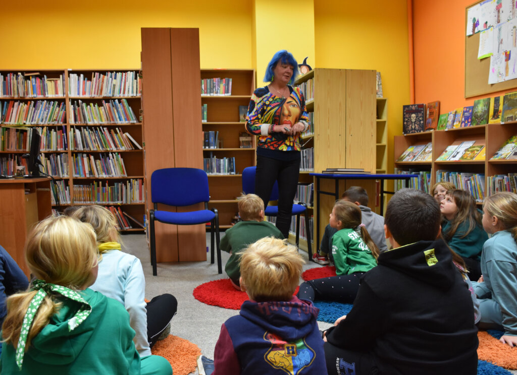 F4- Wizyta uczniów SP6 w bibliotece